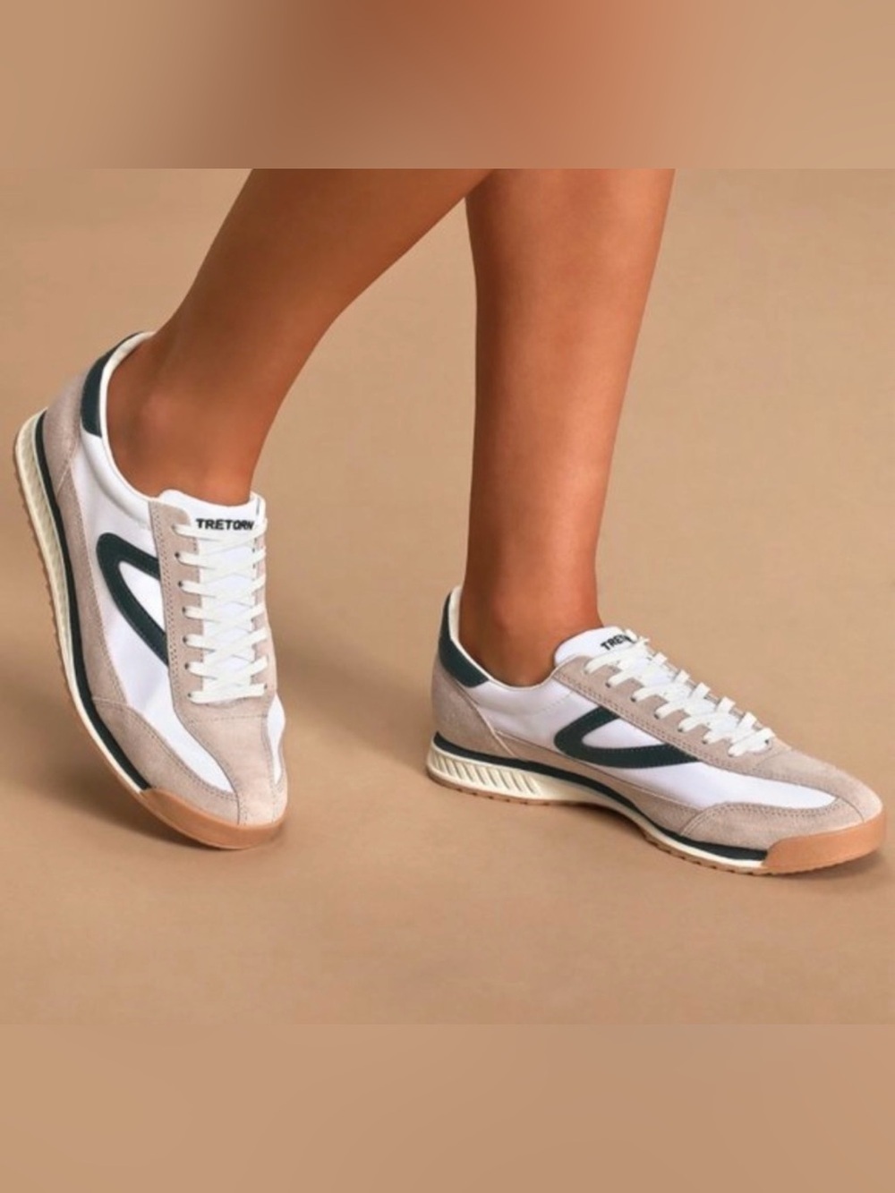 Tretorn Rawlins size 9 women’s Leather Sneakers
